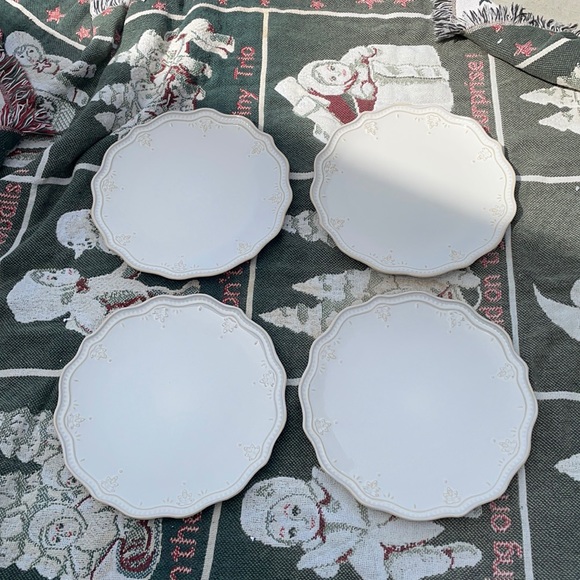 The Pioneer Woman Farmhouse Lace Dinner Plates - Picture 1 of 5